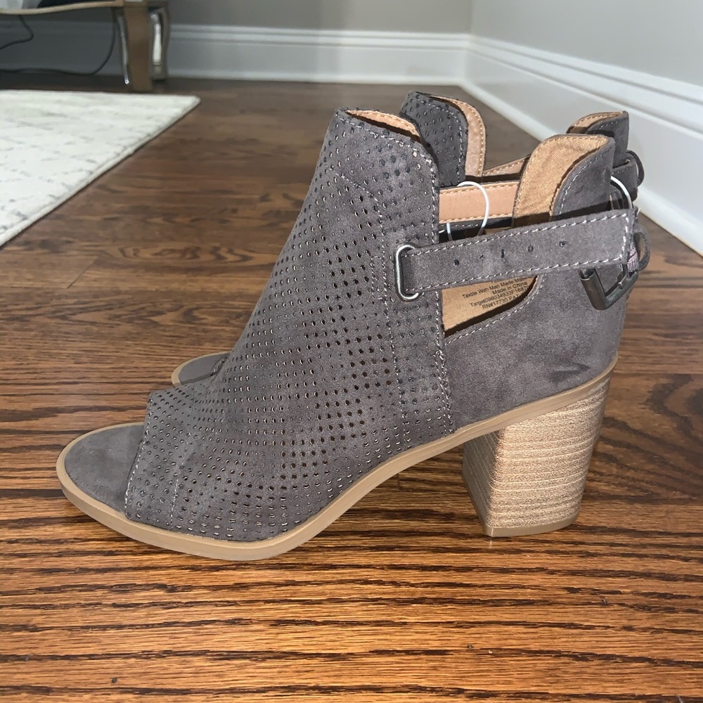 COPY - NWT open toe bootie